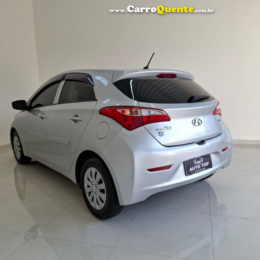 HYUNDAI   HB20 COMF.C.PLUSC.STYLE 1.0 FLEX 12V   PRATA 2014 1.0 FLEX - Loja