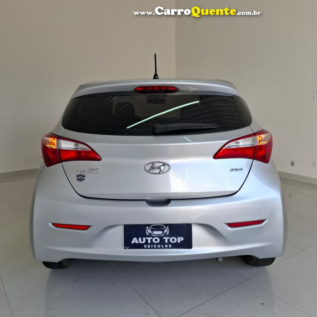 HYUNDAI   HB20 COMF.C.PLUSC.STYLE 1.0 FLEX 12V   PRATA 2014 1.0 FLEX - Loja
