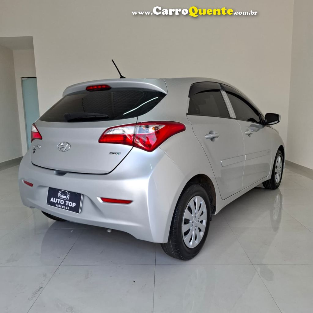 HYUNDAI   HB20 COMF.C.PLUSC.STYLE 1.0 FLEX 12V   PRATA 2014 1.0 FLEX - Loja