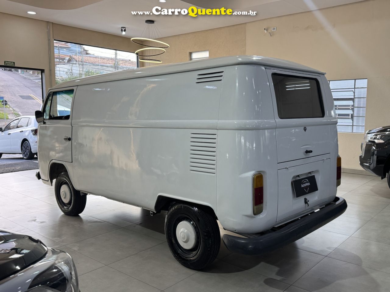 VOLKSWAGEN   KOMBI FURGÃO   BRANCO 1992 1.5 GASOLINA - Loja