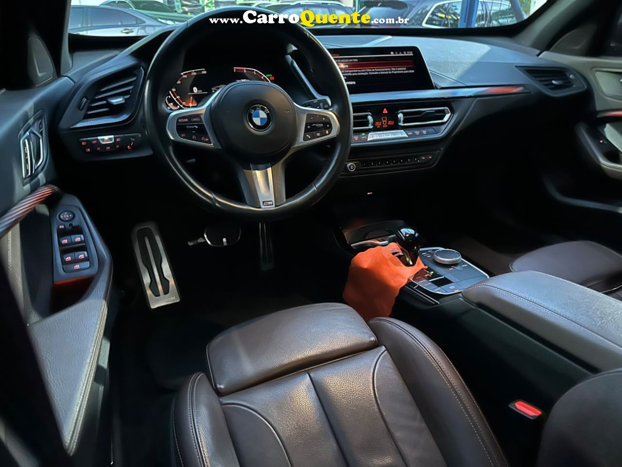 BMW   118I M SPORT 1.5 TB 12V AUT. 5P   PRETO 2023 1.5 T GASOLINA - Loja