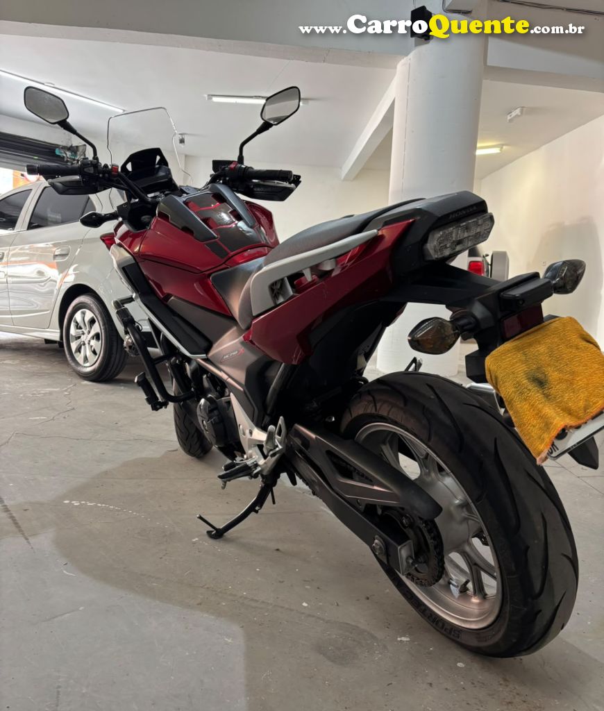 HONDA   NC 750X   VERMELHO 2018 750 GASOLINA - Loja