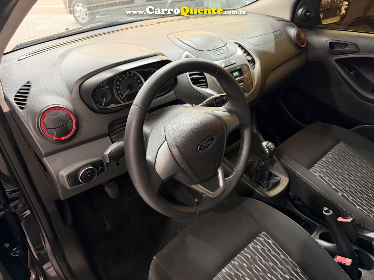 Ka Hatch SE 1.0 (Flex) 2016/2015 Ford - Loja