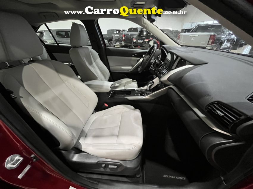 Mitsubishi ECLIPSE CROSS 1.5 MIVEC TURBO GASOLINA HPE-S S-AWC CVT - Loja