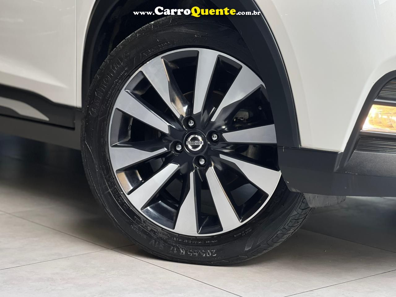 NISSAN KICKS 1.6 16V SV 2019 - Loja