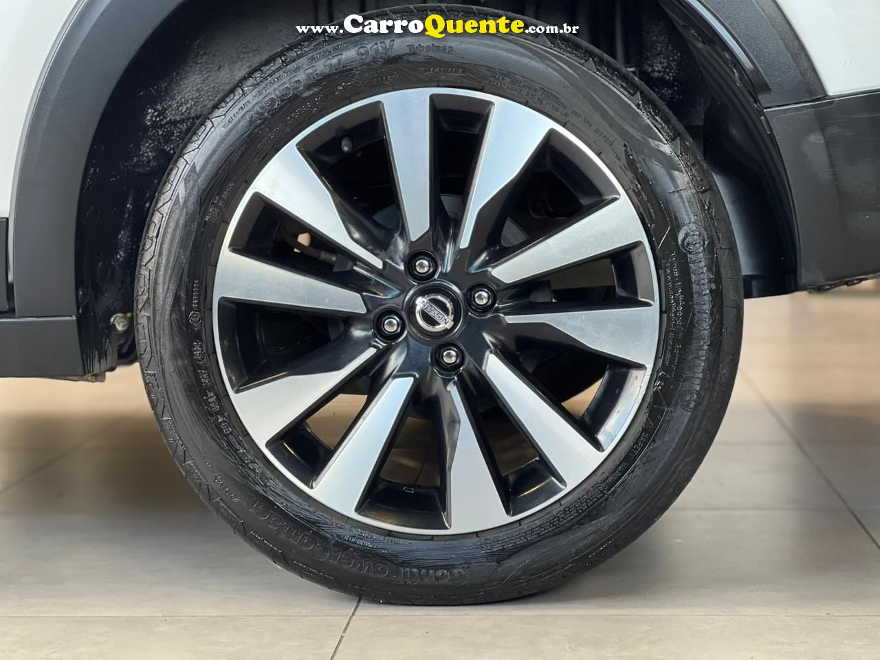 NISSAN KICKS 1.6 16V SV 2019 - Loja
