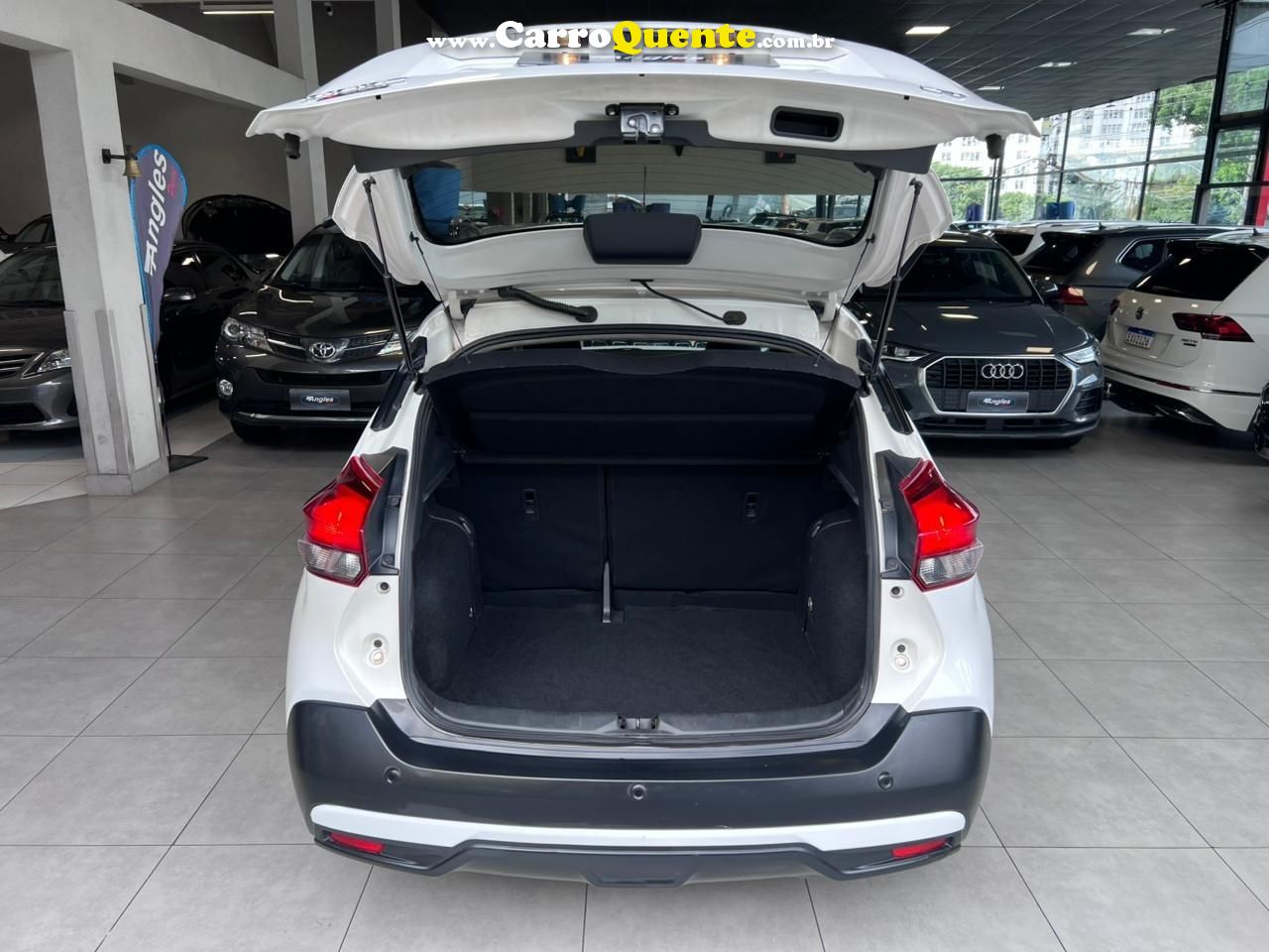 NISSAN KICKS 1.6 16V SV 2019 - Loja