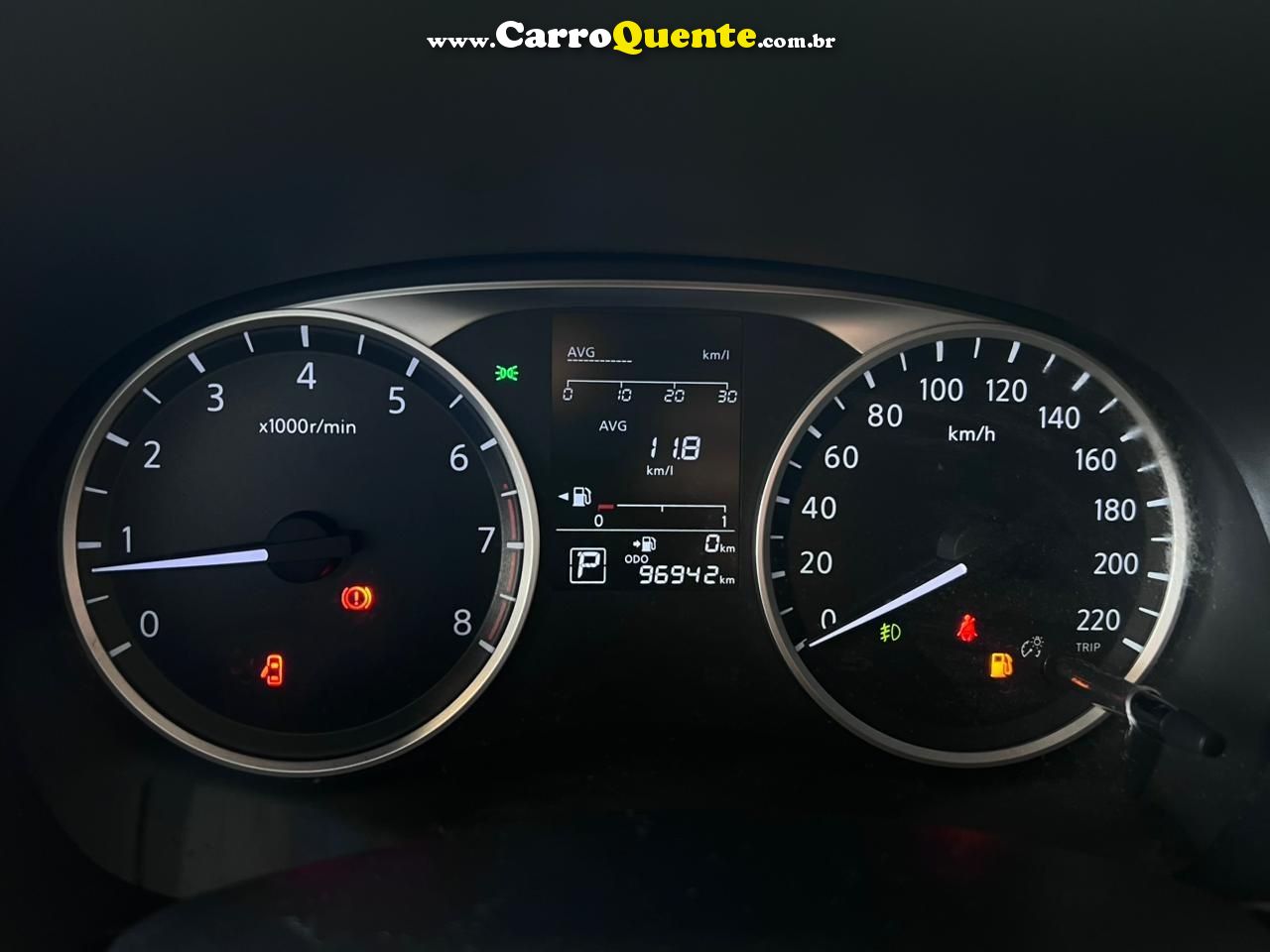 NISSAN KICKS 1.6 16V SV 2019 - Loja