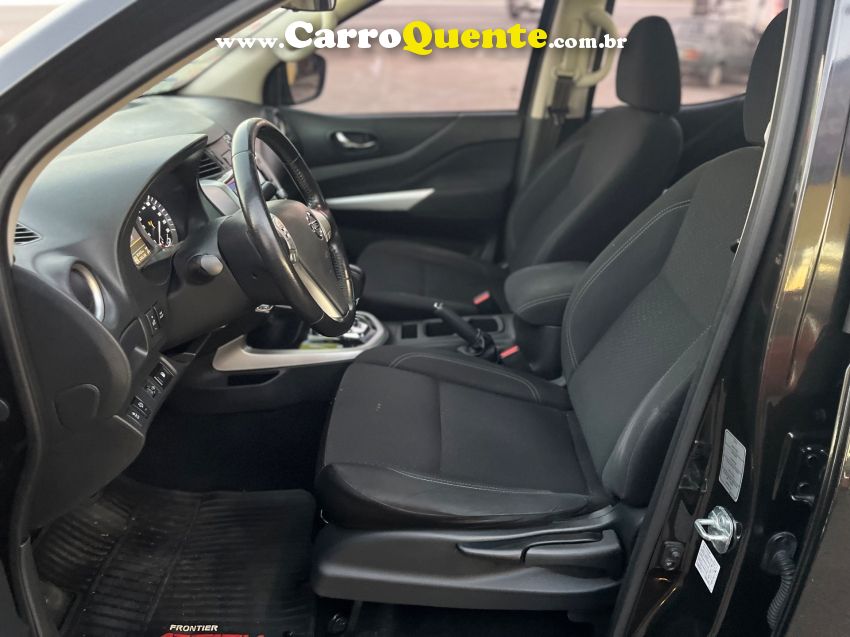 Nissan FRONTIER 2.3 16V TURBO DIESEL ATTACK CD 4X4 AUTOMÁTICO - Loja