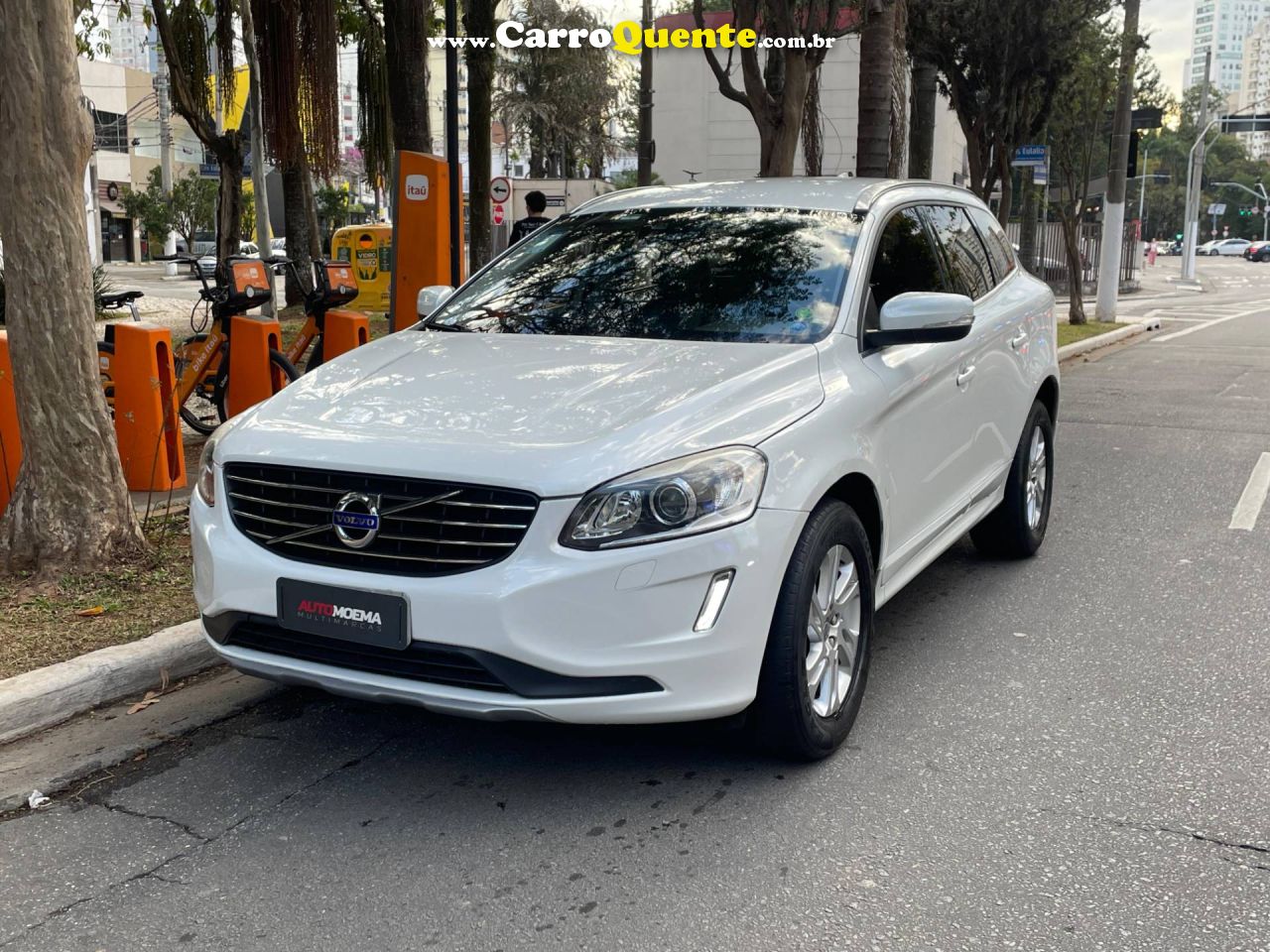 VOLVO XC60 2.0 T5 KINETIC 2016 - Loja
