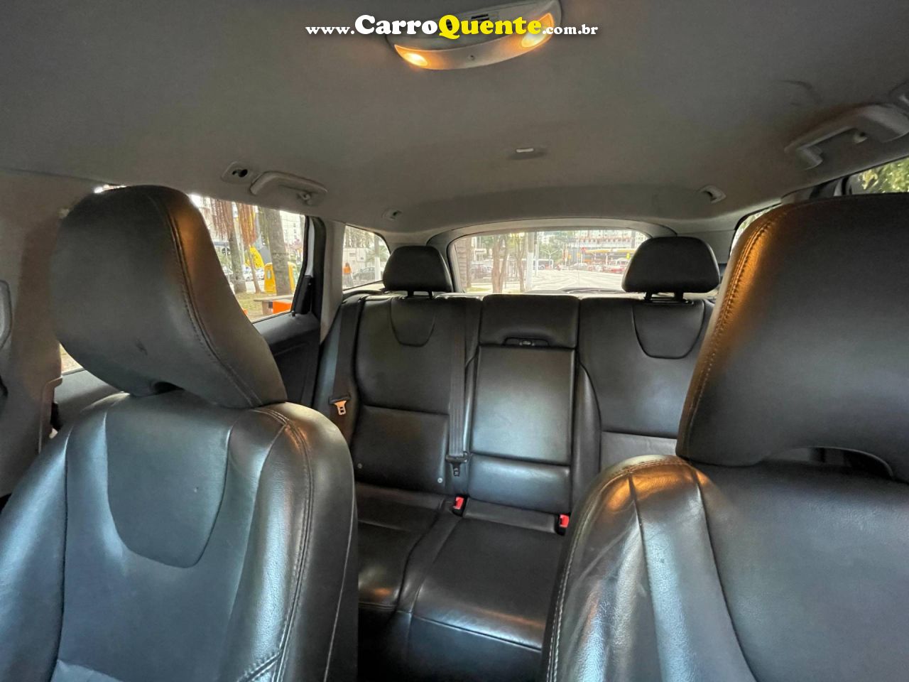 VOLVO XC60 2.0 T5 KINETIC 2016 - Loja