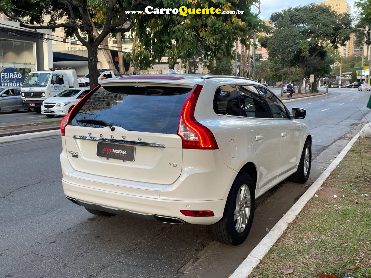 VOLVO XC60 2.0 T5 KINETIC 2016 - Loja