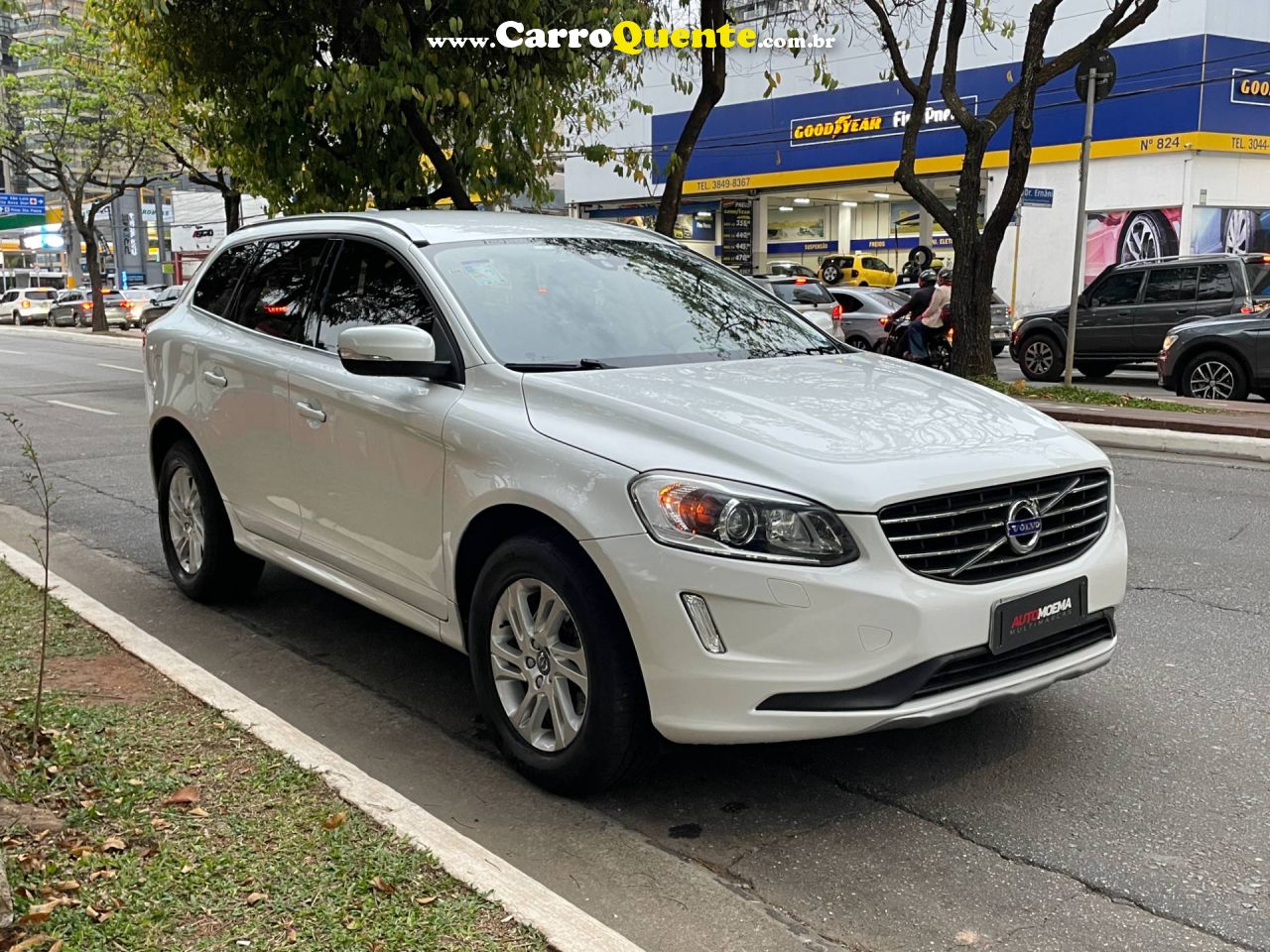 VOLVO XC60 2.0 T5 KINETIC 2016 - Loja