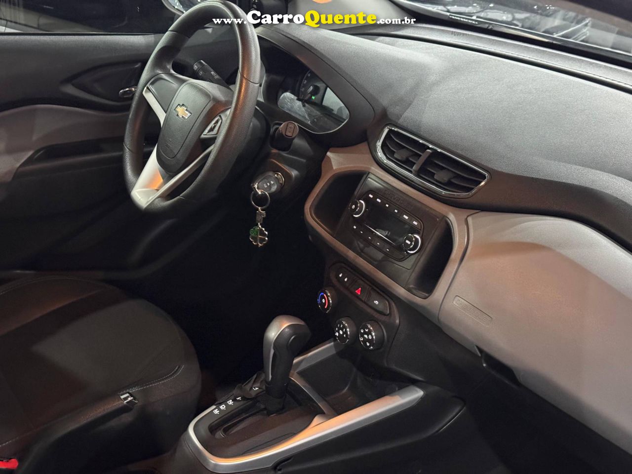 CHEVROLET ONIX 1.4 MPFI ADVANTAGE 8V 2019 - Loja