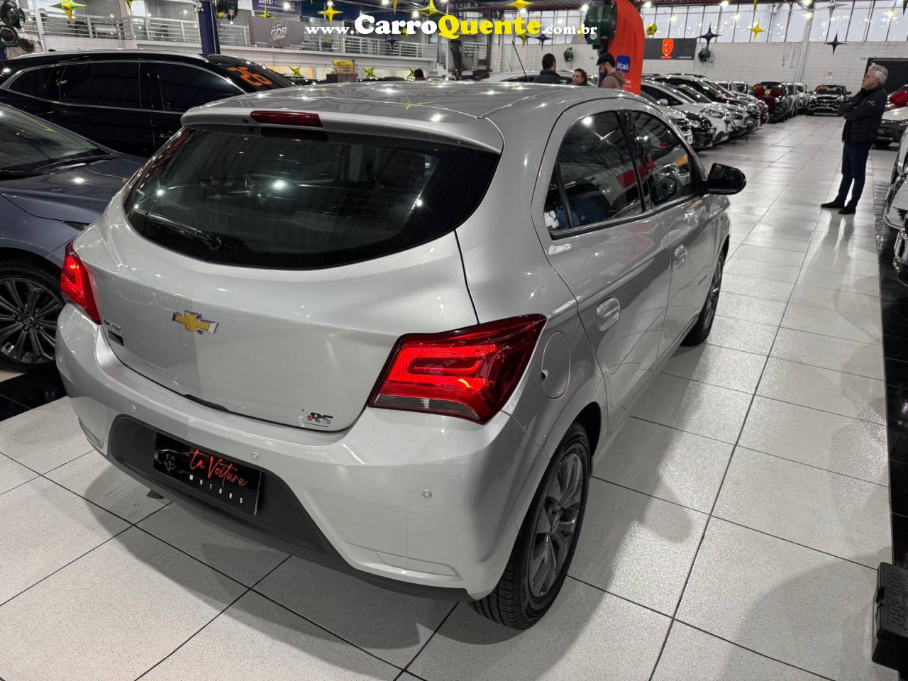 CHEVROLET ONIX 1.4 MPFI ADVANTAGE 8V 2019 - Loja