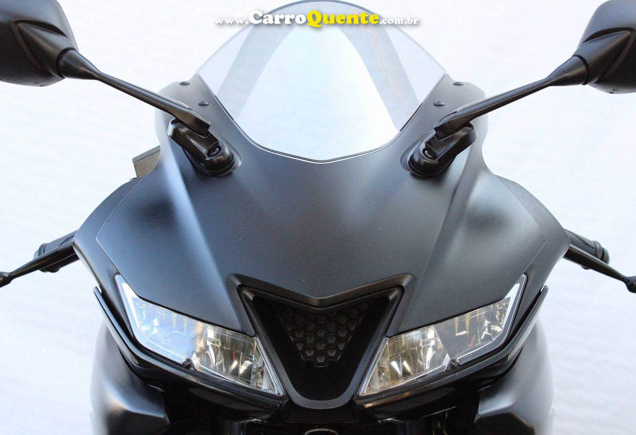 YAMAHA YZF R15 2026 - Loja