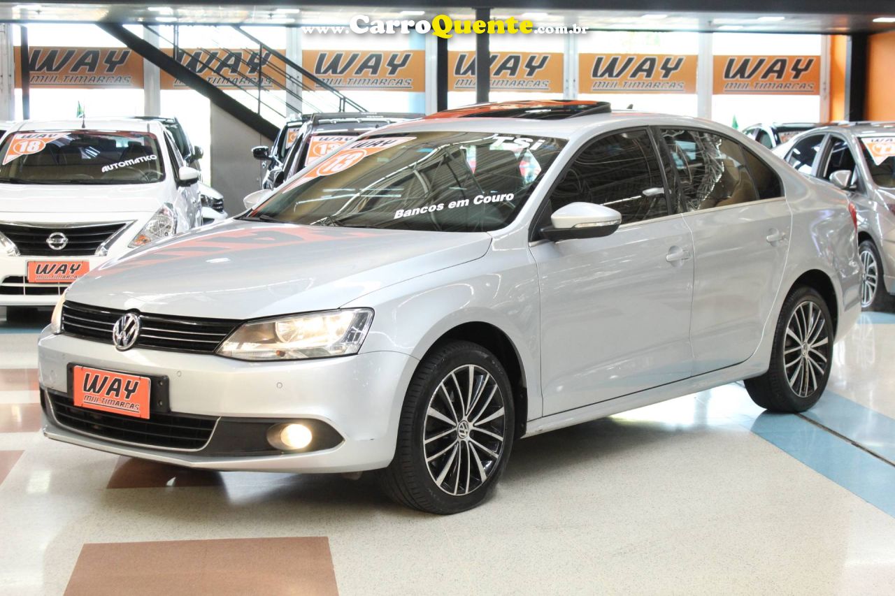 VOLKSWAGEN JETTA 2.0 TSI HIGHLINE 211CV 2013 - Loja