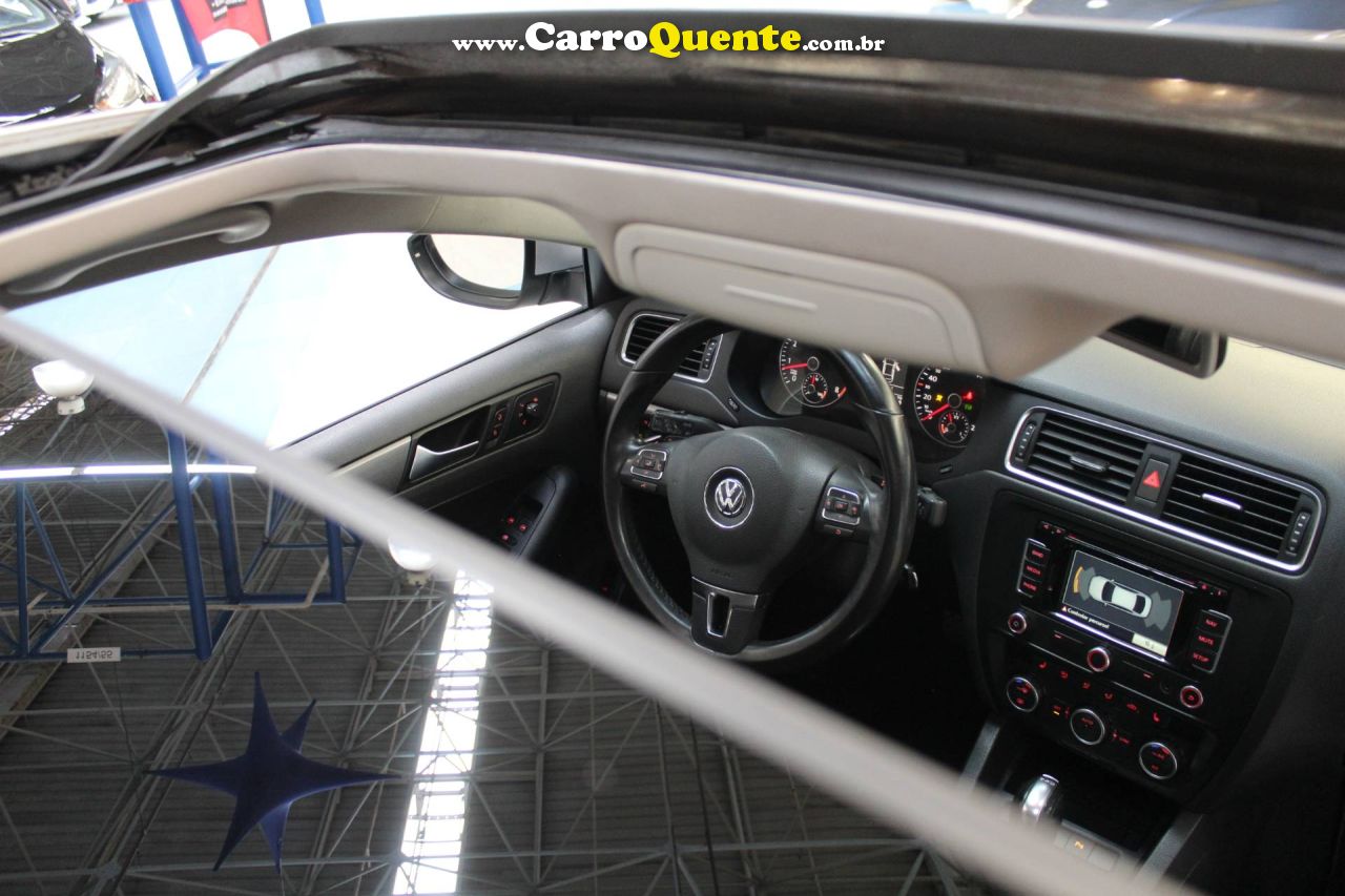 VOLKSWAGEN JETTA 2.0 TSI HIGHLINE 211CV 2013 - Loja