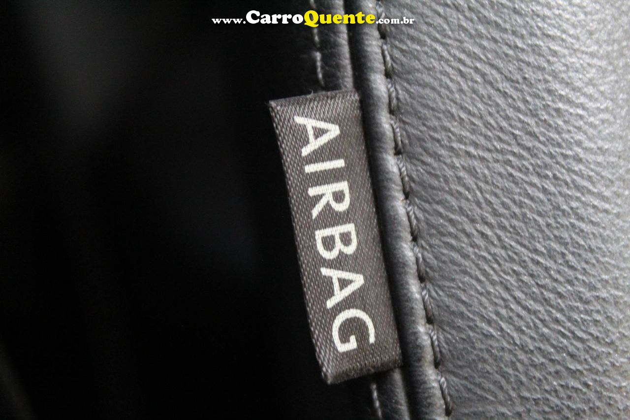 VOLKSWAGEN JETTA 2.0 TSI HIGHLINE 211CV 2013 - Loja