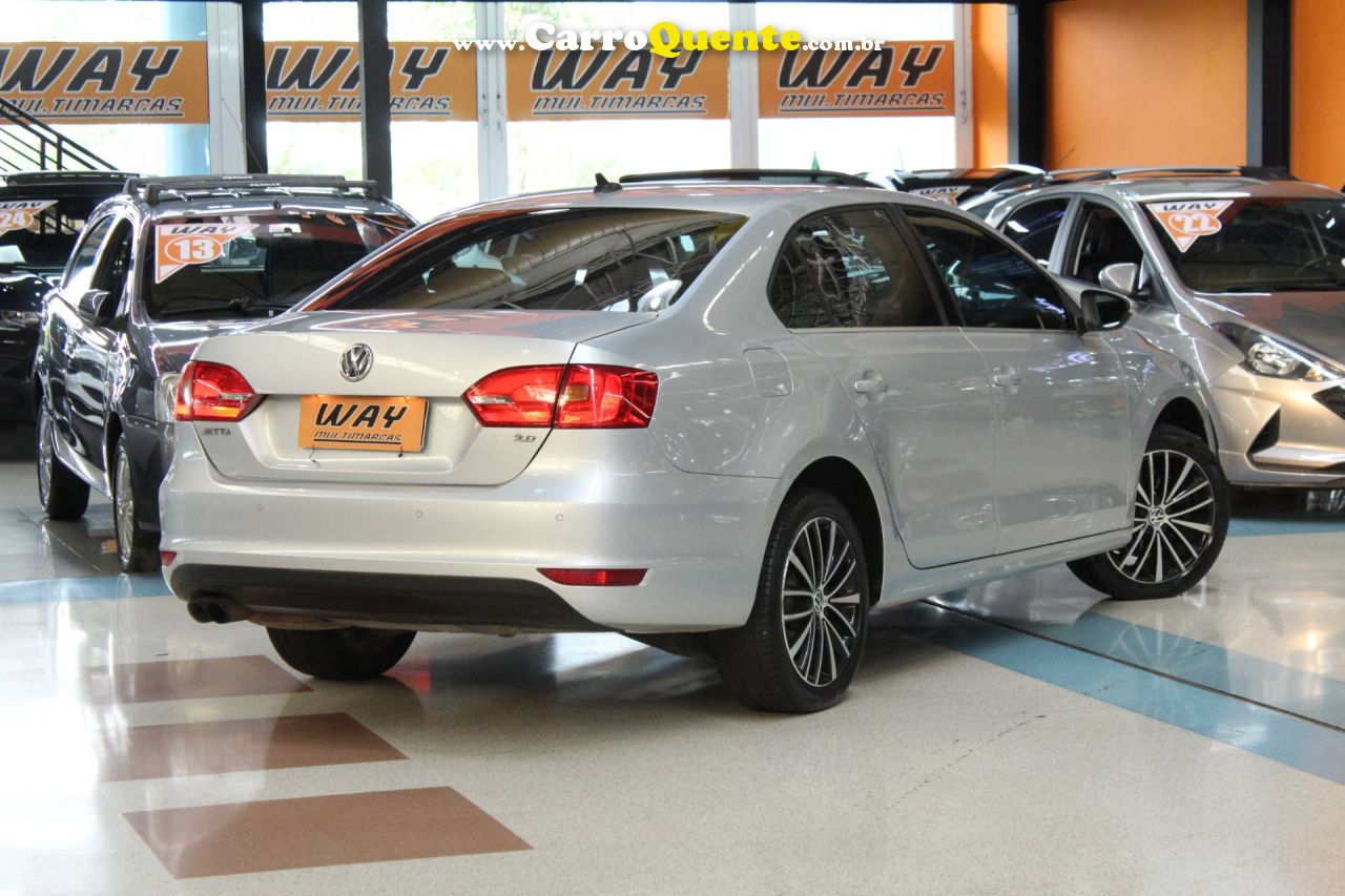VOLKSWAGEN JETTA 2.0 TSI HIGHLINE 211CV 2013 - Loja