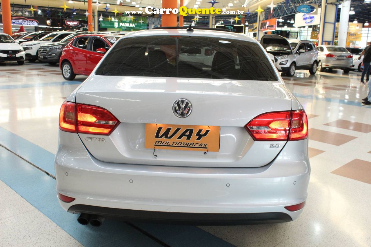 VOLKSWAGEN JETTA 2.0 TSI HIGHLINE 211CV 2013 - Loja