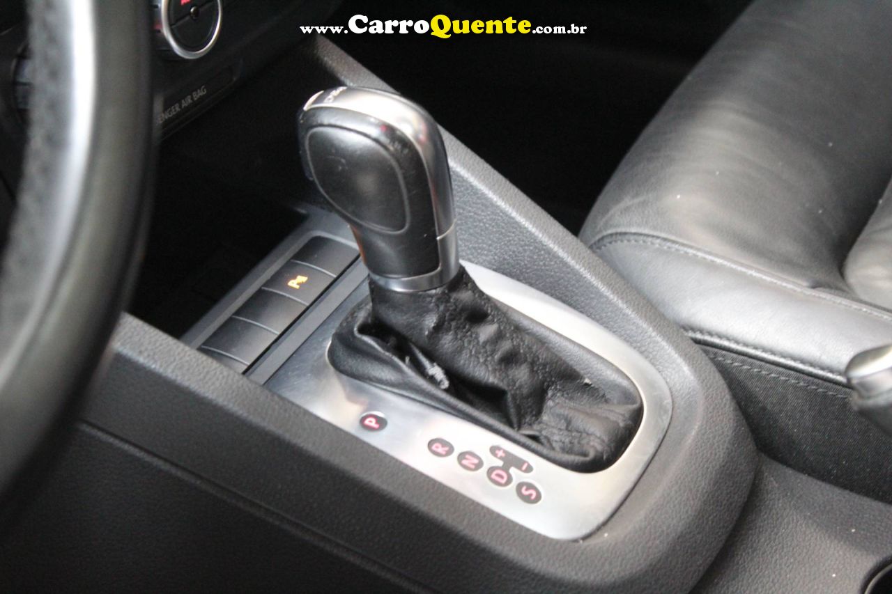 VOLKSWAGEN JETTA 2.0 TSI HIGHLINE 211CV 2013 - Loja