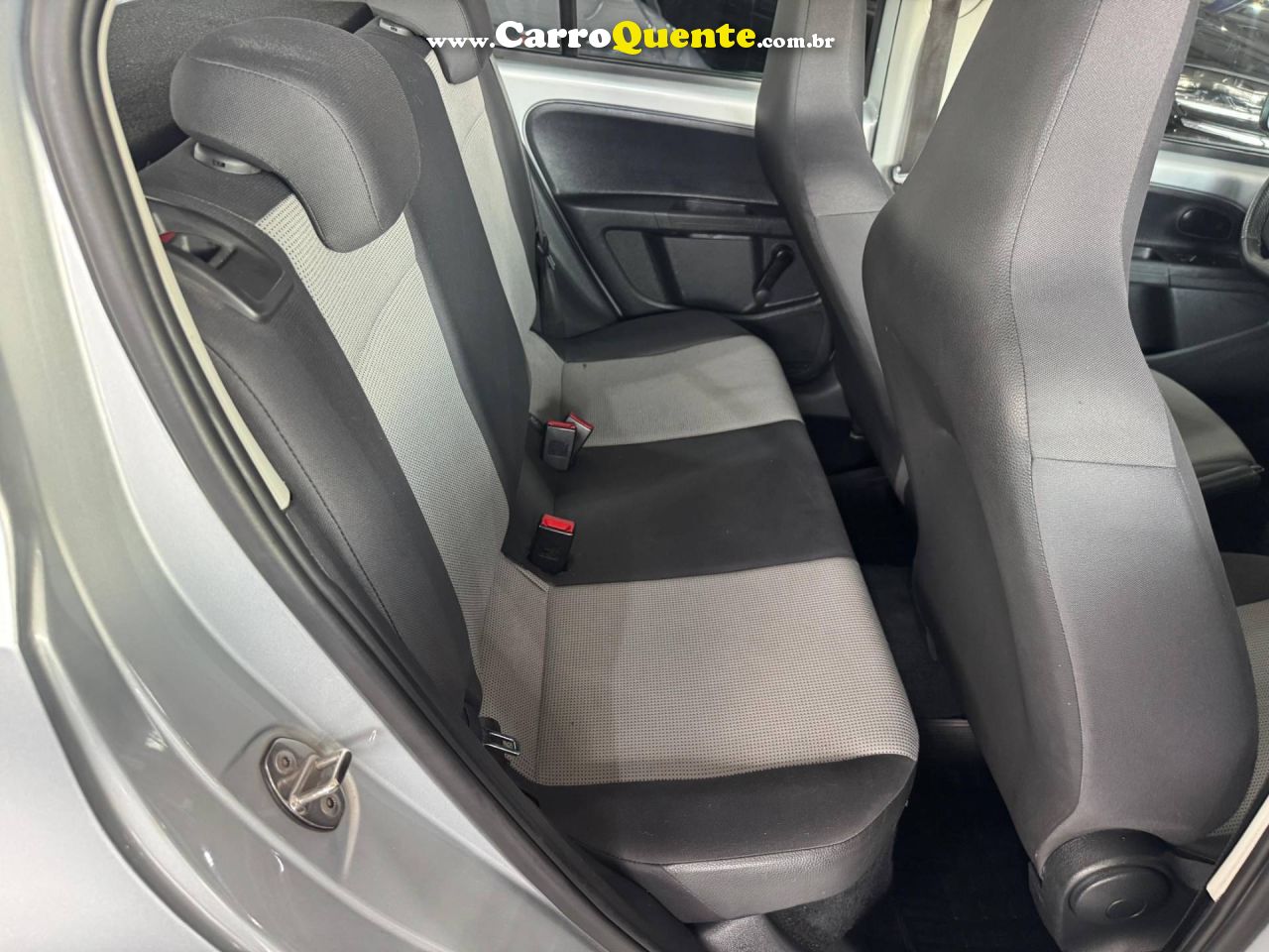VOLKSWAGEN UP 1.0 MPI TAKE UP 12V 2017 - Loja