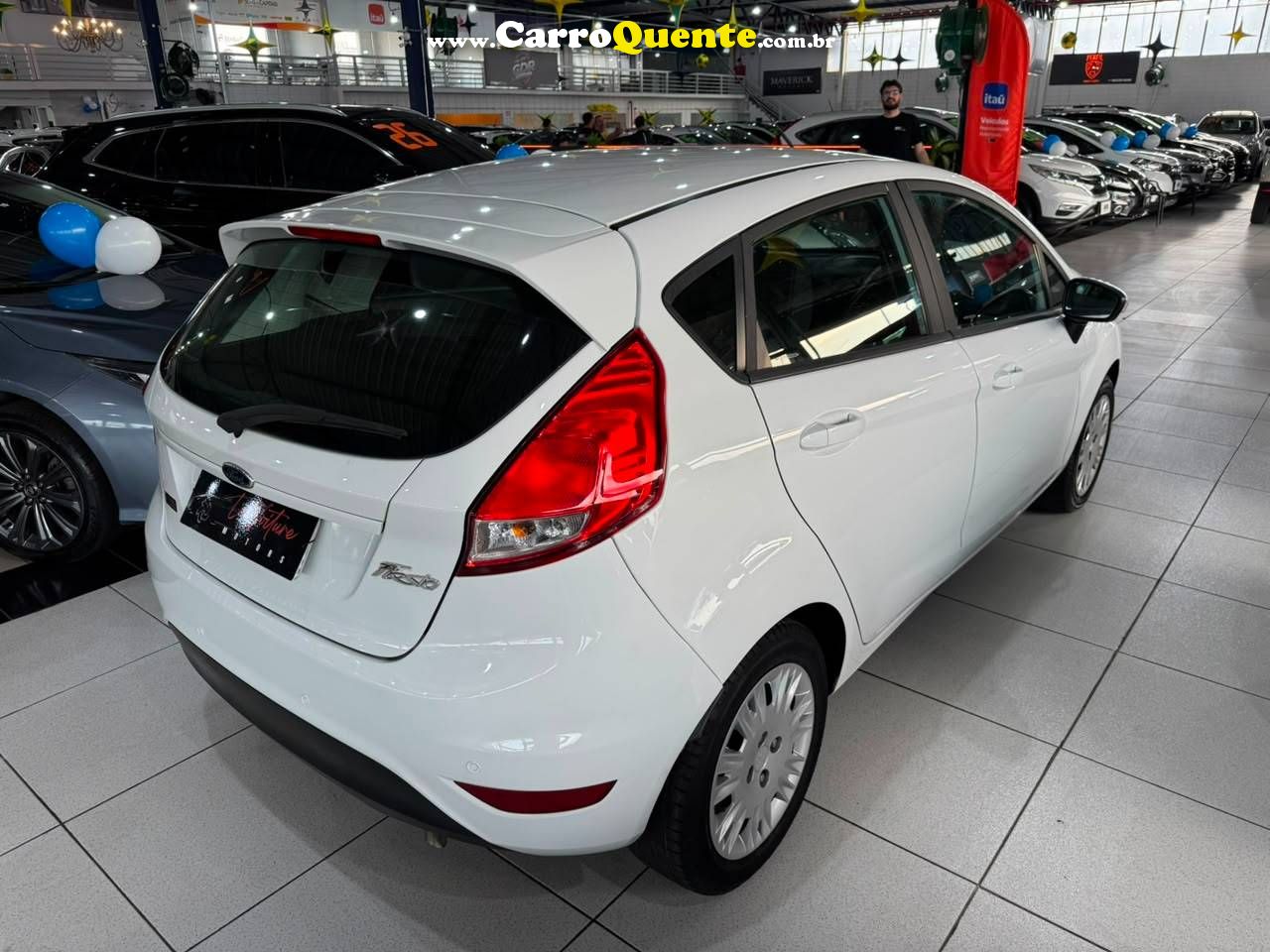 FORD FIESTA 1.5 S HATCH 16V 2015 - Loja