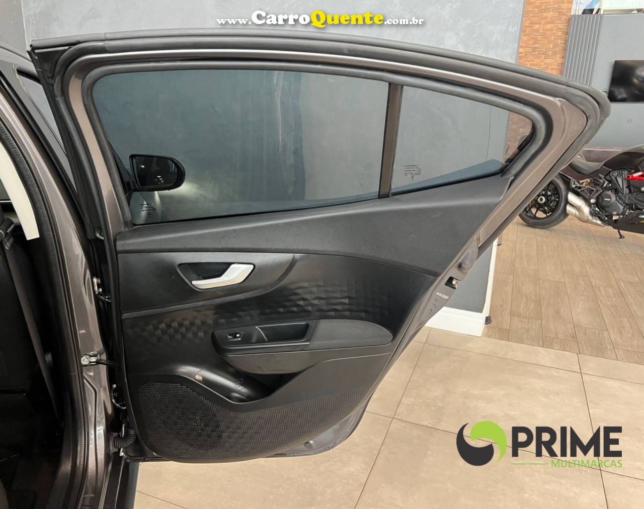 FIAT FASTBACK 1.0 TURBO 200 2023 - Loja
