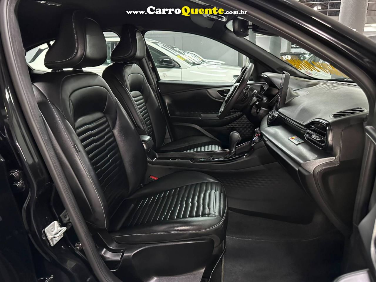 Fastback LIMITED EDITION 1.3 T270 Flex 2023 - Unico Dono 2023 - Loja