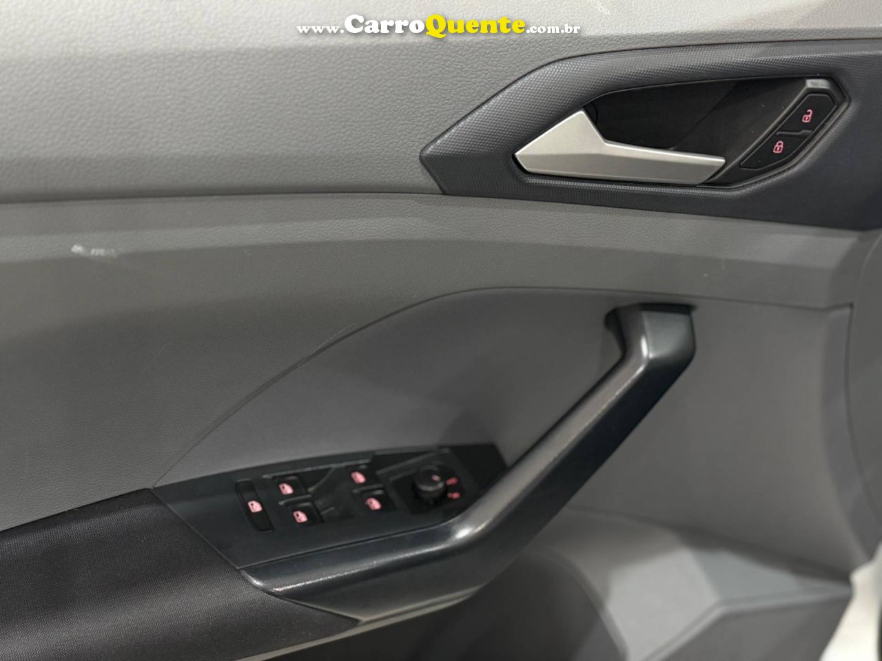VOLKSWAGEN T-CROSS 1.0 200 TSI TOTAL SENSE 2021 - Loja