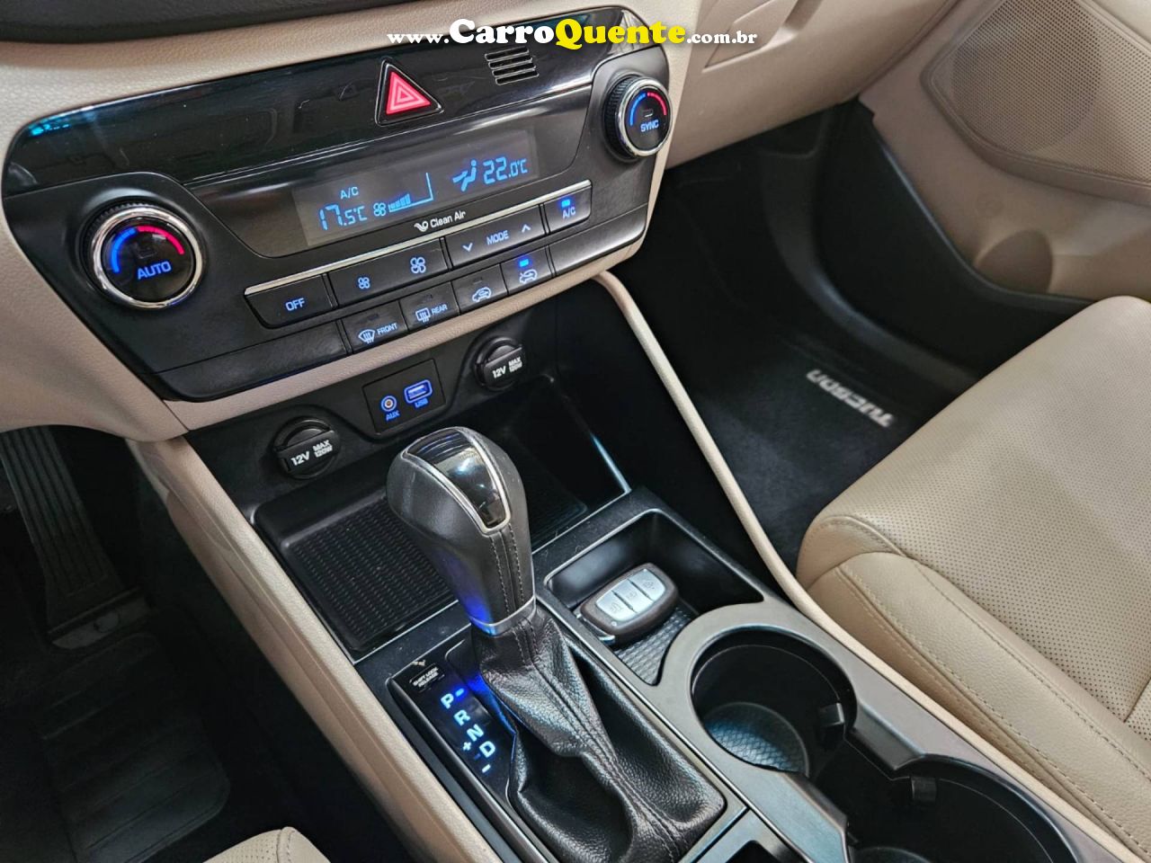 HYUNDAI TUCSON 1.6 TURBO * C/ 47.400 Km APENAS * 2020 - Loja
