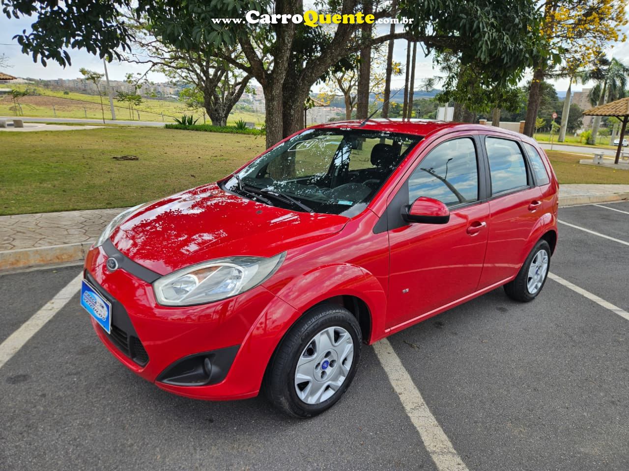 FORD   FIESTA SE 1.0 8V FLEX 5P   VERMELHO 2014 1.0 FLEX - Loja