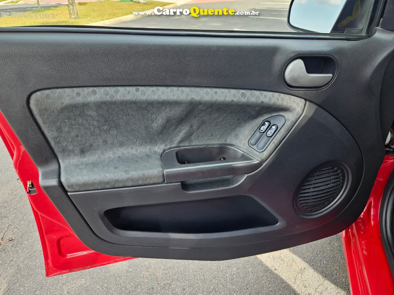 FORD   FIESTA SE 1.0 8V FLEX 5P   VERMELHO 2014 1.0 FLEX - Loja