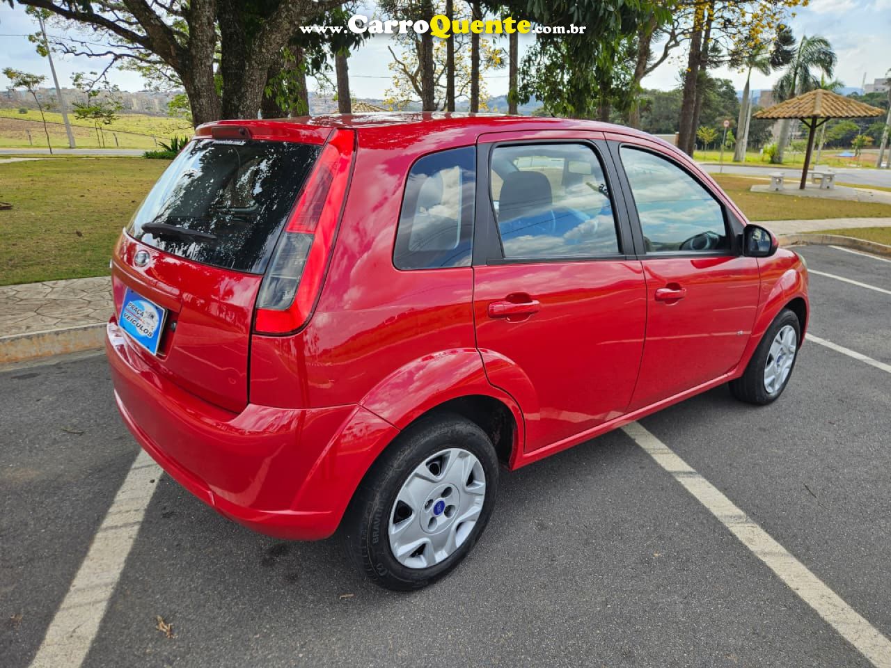 FORD   FIESTA SE 1.0 8V FLEX 5P   VERMELHO 2014 1.0 FLEX - Loja