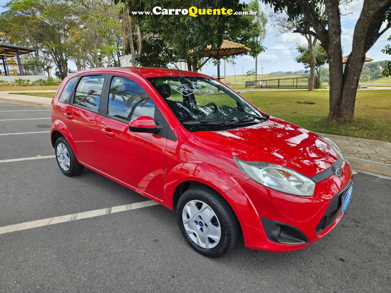 FORD   FIESTA SE 1.0 8V FLEX 5P   VERMELHO 2014 1.0 FLEX - Loja