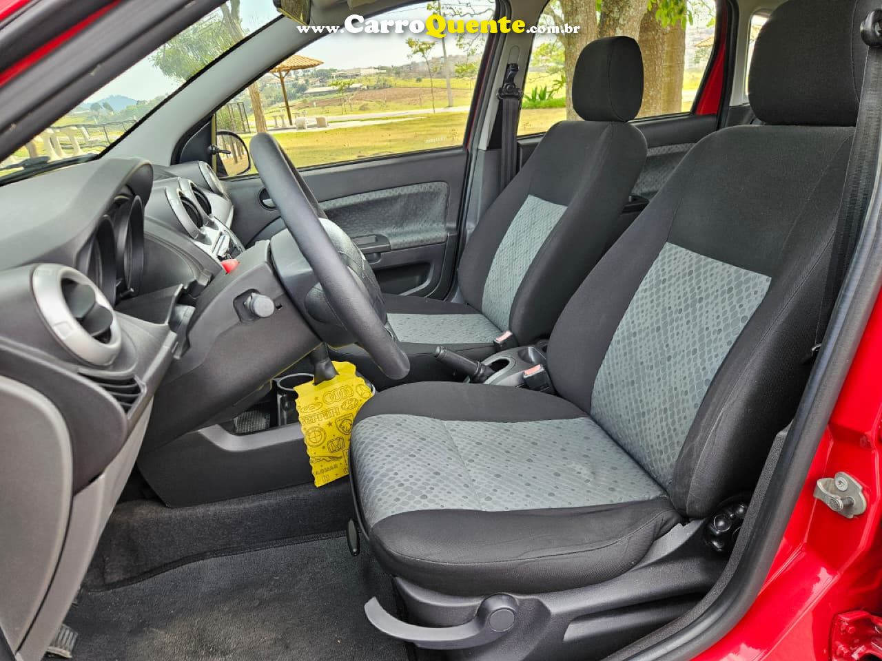 FORD   FIESTA SE 1.0 8V FLEX 5P   VERMELHO 2014 1.0 FLEX - Loja