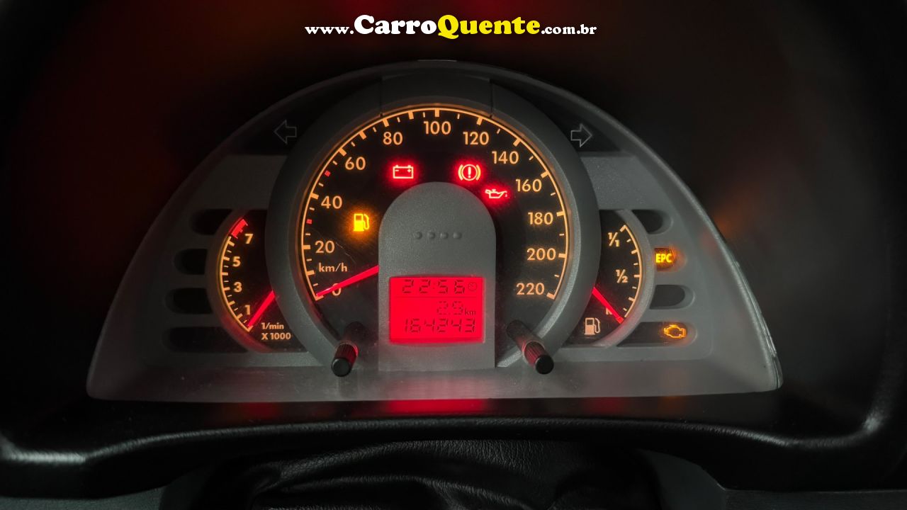 VOLKSWAGEN   SPACEFOX COMFORTLINE 1.6 MI T.FLEX 8V 5P   PRETO 2008 1.6 GASOLINA - Loja