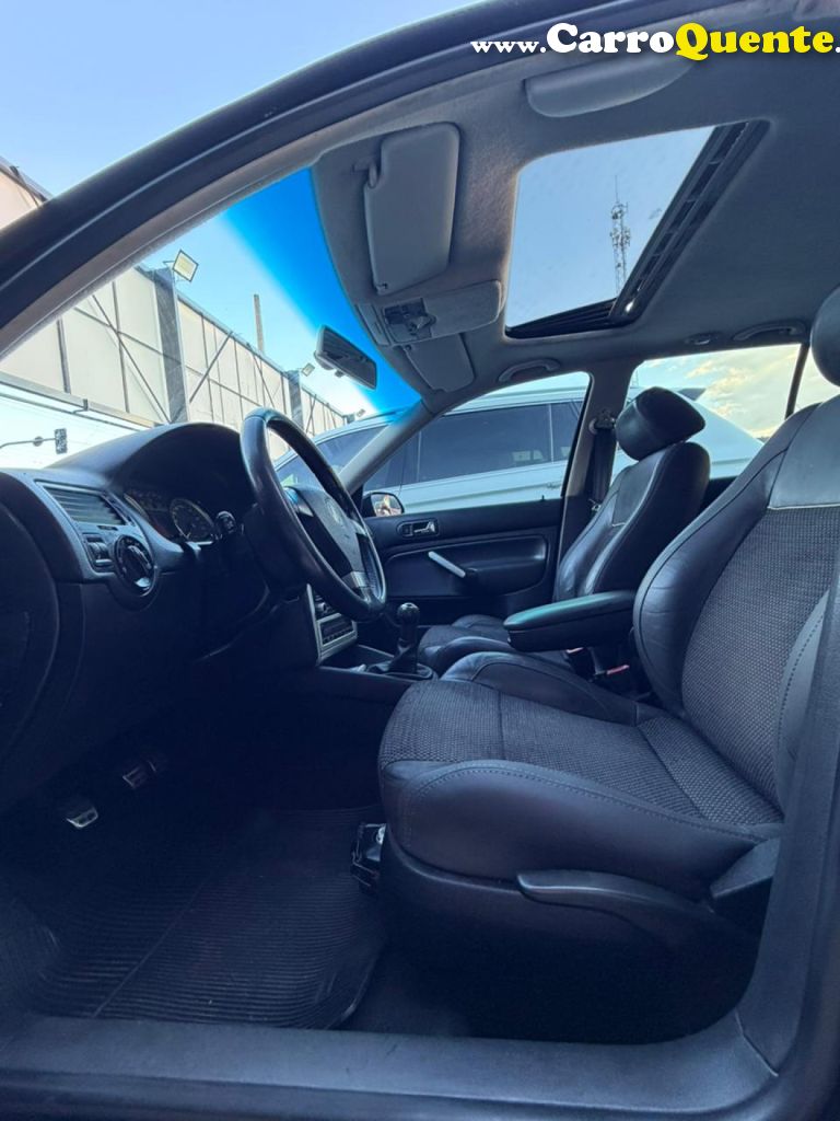 VOLKSWAGEN   GOLF SPORTLINE 1.6 MI TOTAL FLEX 8V 4P   PRETO 2011 1.6 FLEX - Loja