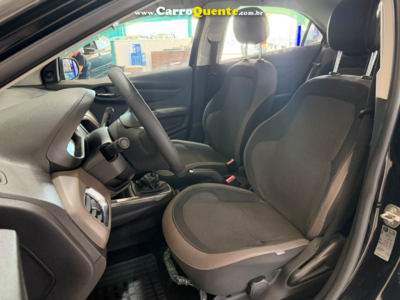CHEVROLET   PRISMA SED. LT 1.4 8V FLEXPOWER 4P   PRETO 2015 1.4 FLEX - Loja