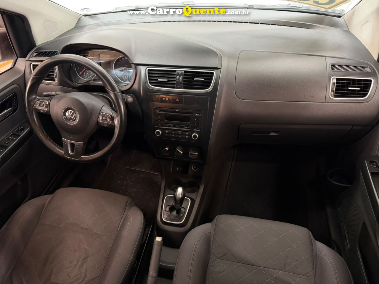 VOLKSWAGEN   FOX 1.6 MI I MOTION TOTAL FLEX 8V 5P   PRATA 2013 1.6 FLEX - Loja