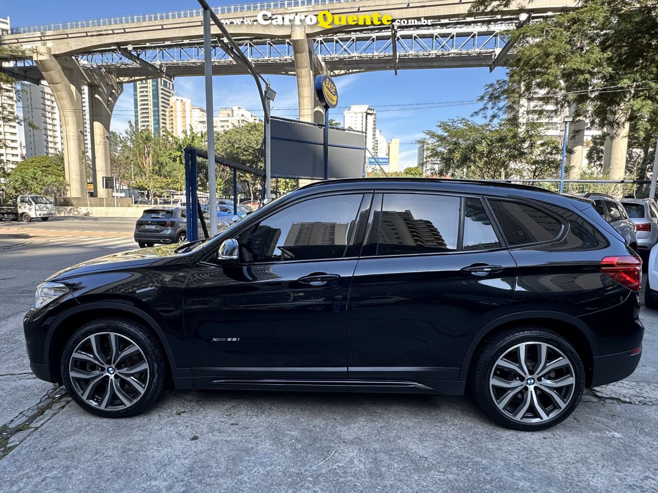 BMW   X1 XDRIVE 25I SPORT 2.02.0 FLEX AUT.   PRETO 2018 2.0 FLEX - Loja