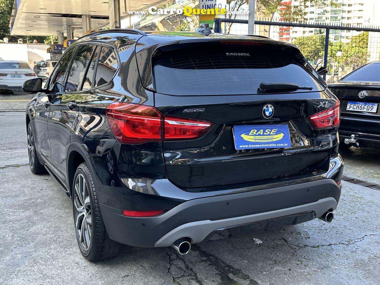 BMW   X1 XDRIVE 25I SPORT 2.02.0 FLEX AUT.   PRETO 2018 2.0 FLEX - Loja