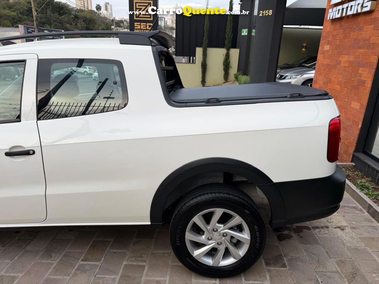VOLKSWAGEN   SAVEIRO ROBUST 1.6 TOTAL FLEX 8V CD   BRANCO 2020 1.6 FLEX - Loja