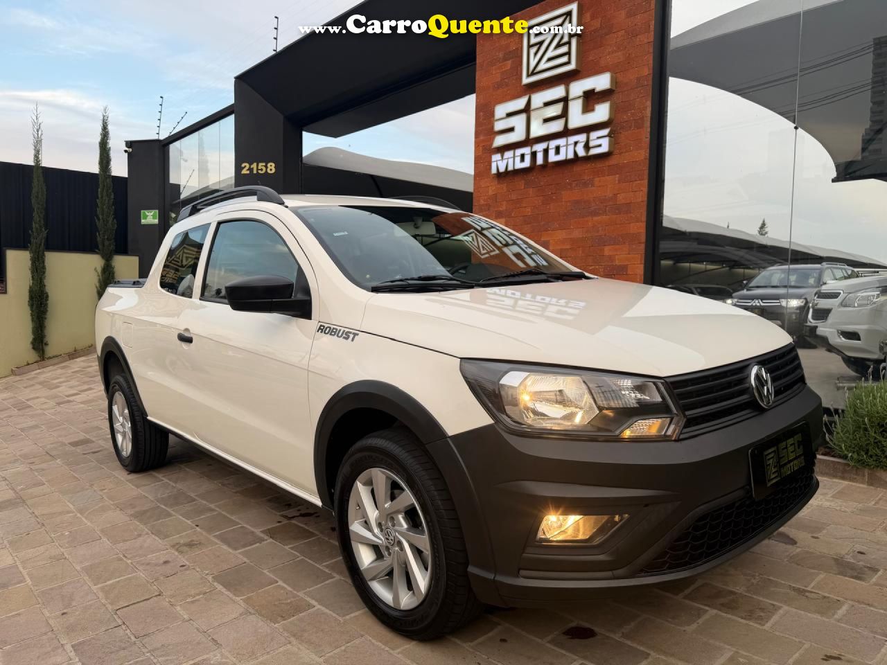 VOLKSWAGEN   SAVEIRO ROBUST 1.6 TOTAL FLEX 8V CD   BRANCO 2020 1.6 FLEX - Loja