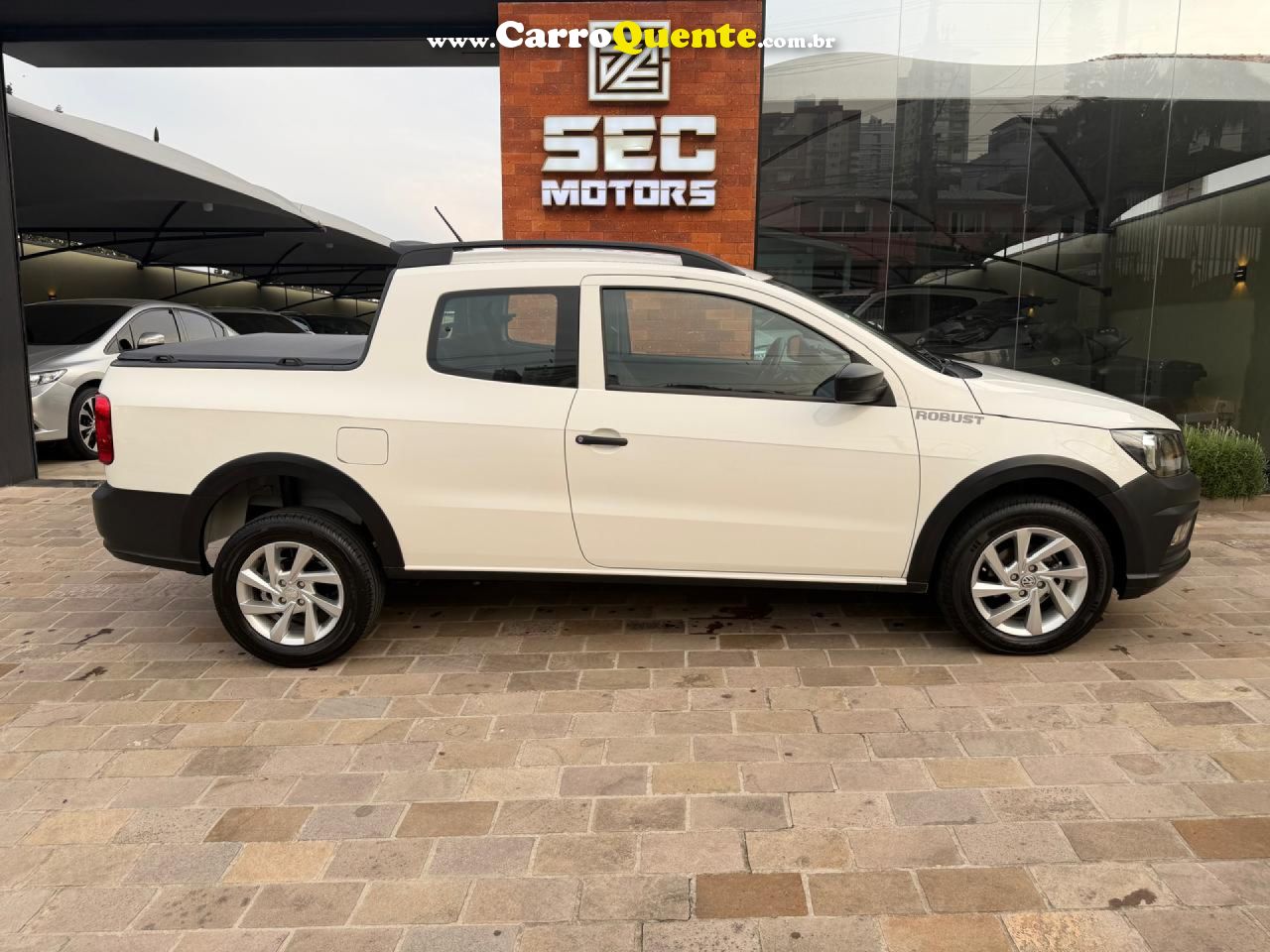 VOLKSWAGEN   SAVEIRO ROBUST 1.6 TOTAL FLEX 8V CD   BRANCO 2020 1.6 FLEX - Loja