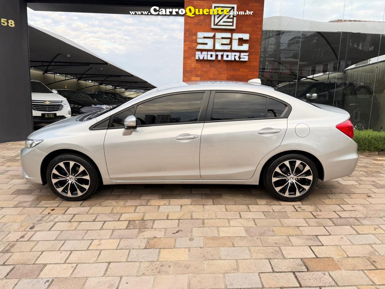 HONDA   CIVIC SEDAN LXR 2.0 FLEXONE 16V AUT. 4P   PRATA 2016 2.0 GASOLINA - Loja