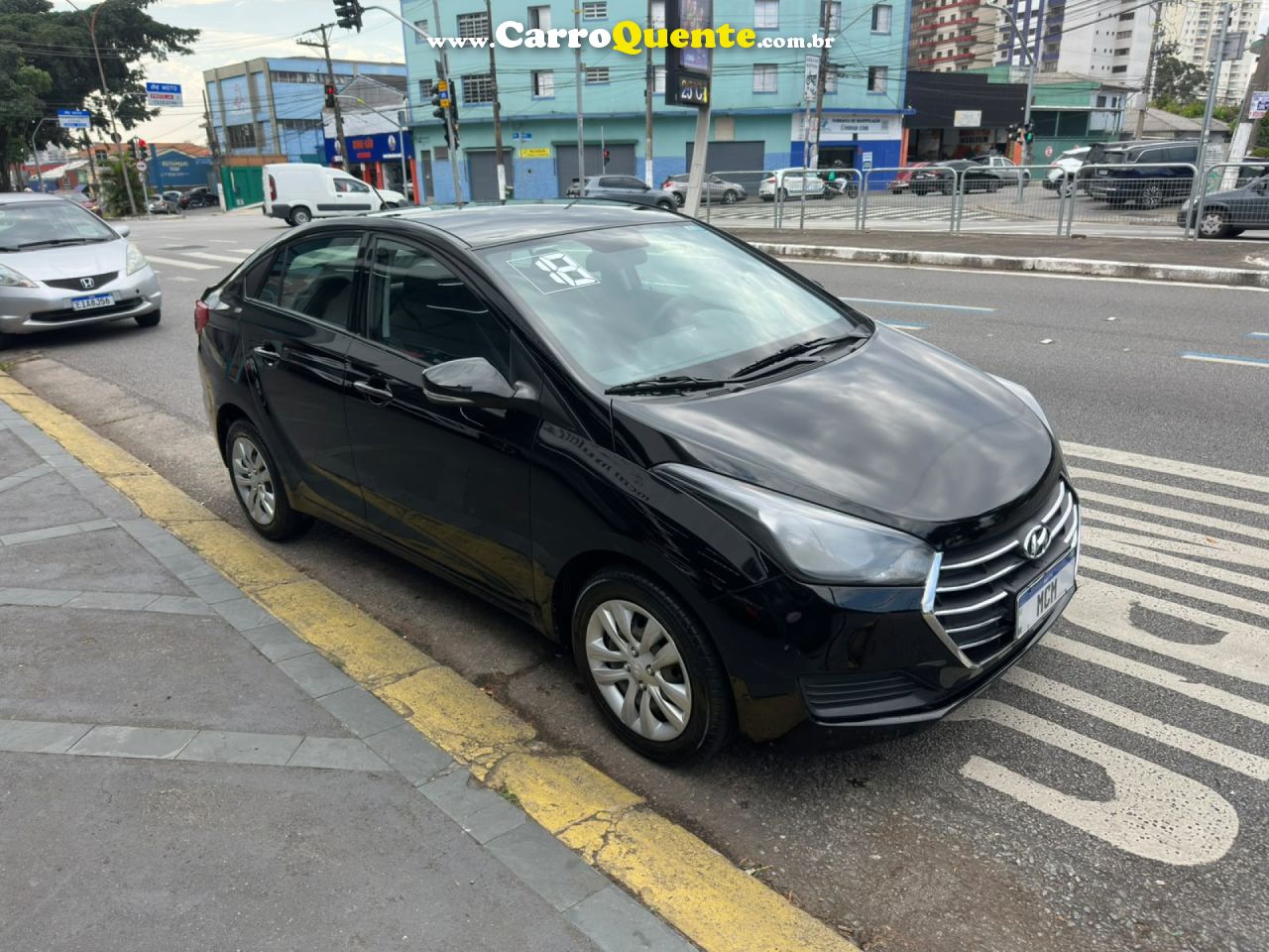 HYUNDAI   HB20S COMFORT PLUS 1.0 TB FLEX 12V MEC.   VERMELHO 2018 1.0 FLEX - Loja
