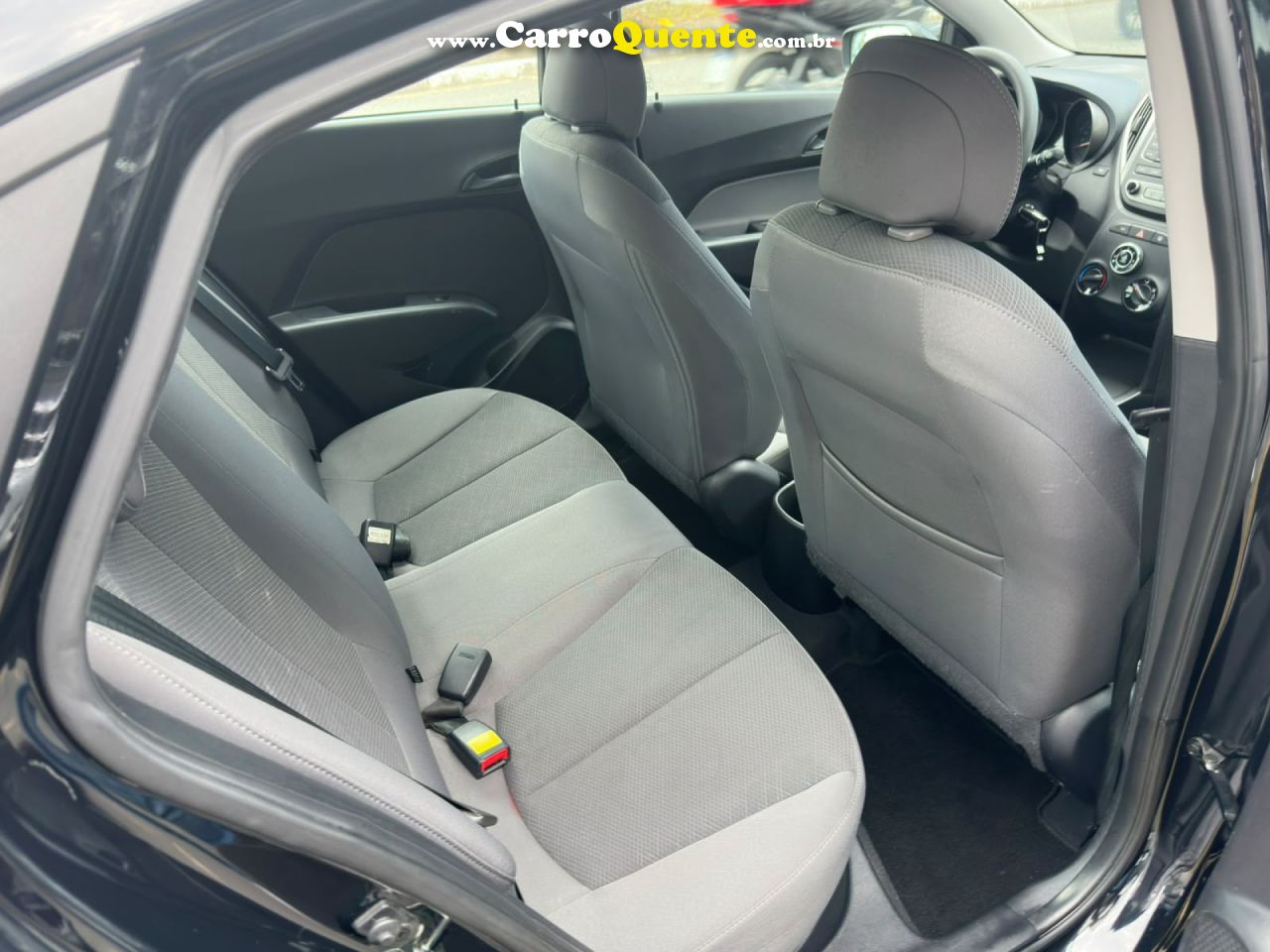 HYUNDAI   HB20S COMFORT PLUS 1.0 TB FLEX 12V MEC.   VERMELHO 2018 1.0 FLEX - Loja