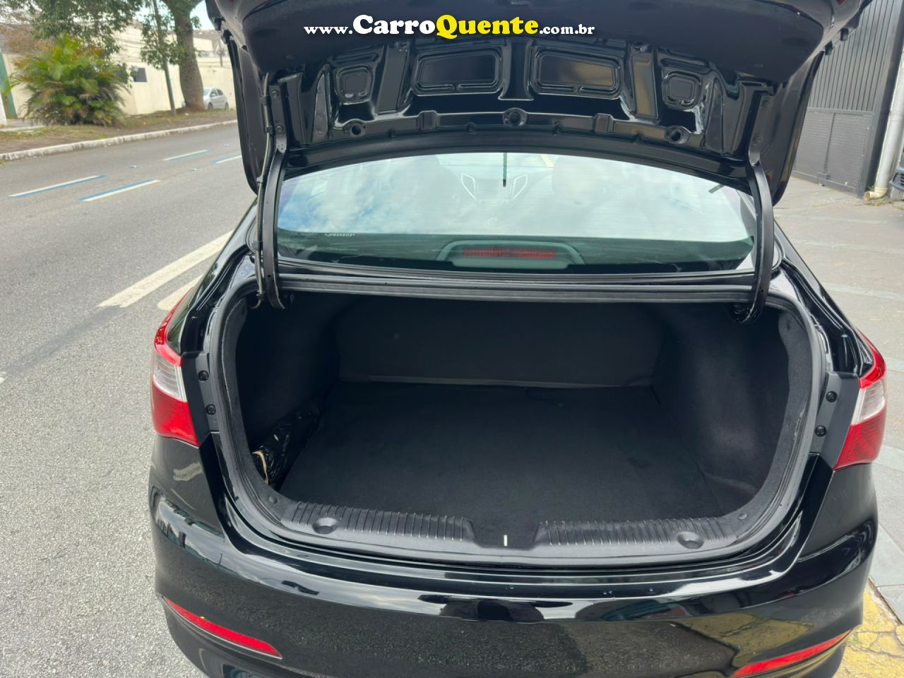 HYUNDAI   HB20S COMFORT PLUS 1.0 TB FLEX 12V MEC.   VERMELHO 2018 1.0 FLEX - Loja